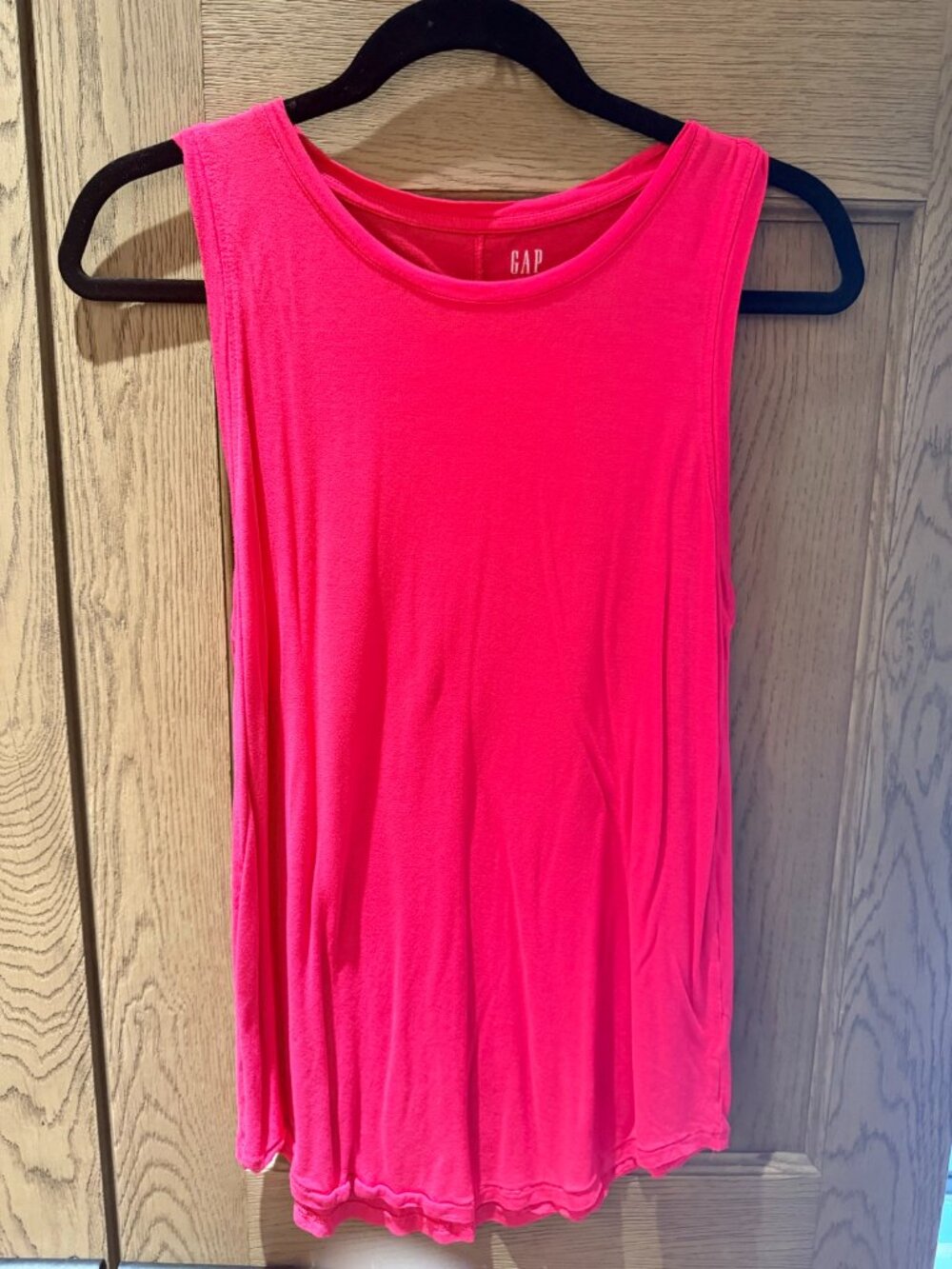 GAP Neon Hot Pink Swing Muscle Tank Top M